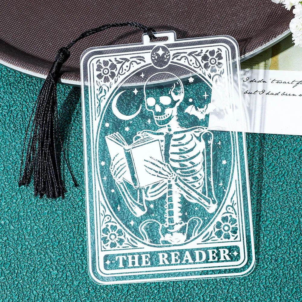 1/2pc New Gothic Style Acrylic Bookmarks, Clear Skull Man Pattern Bookmarks, Stationery Book Accessories Reading Markers, Gifts Good Girls Club